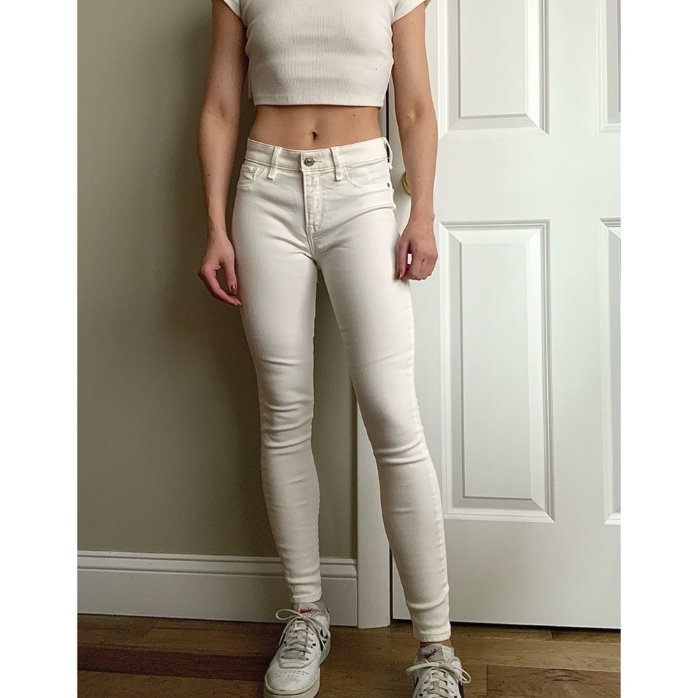 Abercrombie & Fitch White Skinny Jeans, Size 24